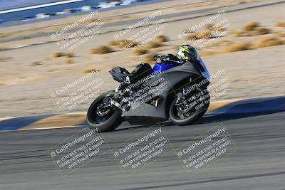 media/Jan-08-2022-SoCal Trackdays (Sat) [[1ec2777125]]/Turn 11 (215pm)/